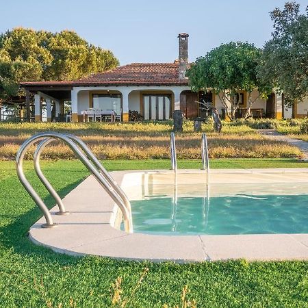 Eco-Lodge En La Reserva Privada Campanarios De Azaba - Proyecto De Conservacion Espeja Exterior foto